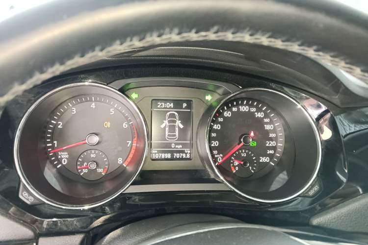 Used Volkswagen Sagitar 2018 280TSI DSG Comfort Model Instrument Cluster