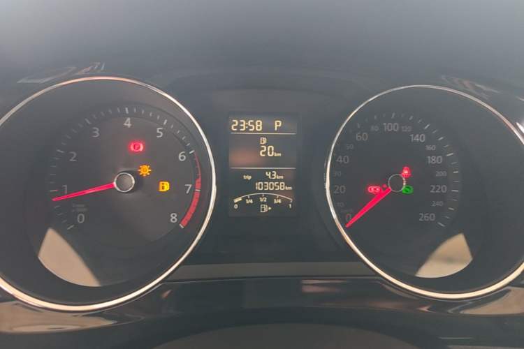 Used Volkswagen Sagitar 2018 1.6L Automatic Comfort Model Instrument Cluster