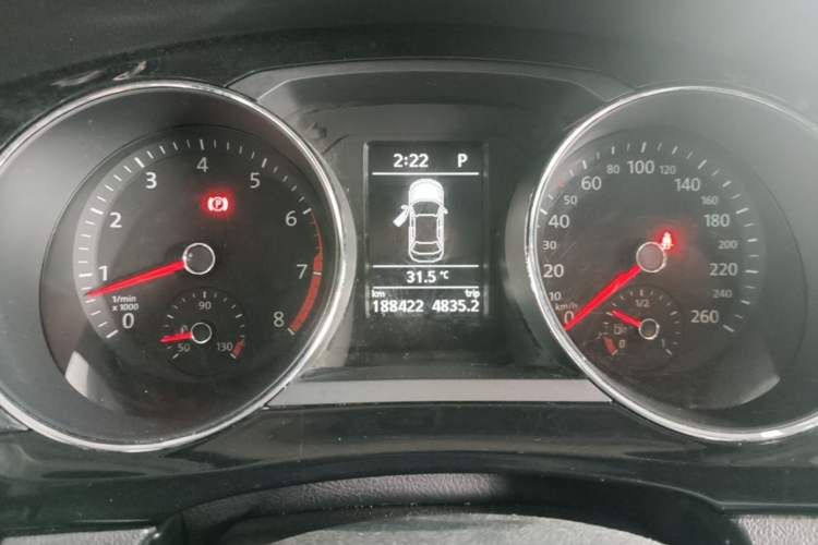 Used Volkswagen Sagitar 2018 280TSI DSG Comfort Model Instrument Cluster