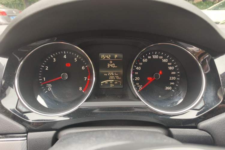Used Volkswagen Sagitar 2018 1.6L Automatic Comfort Model Instrument Cluster