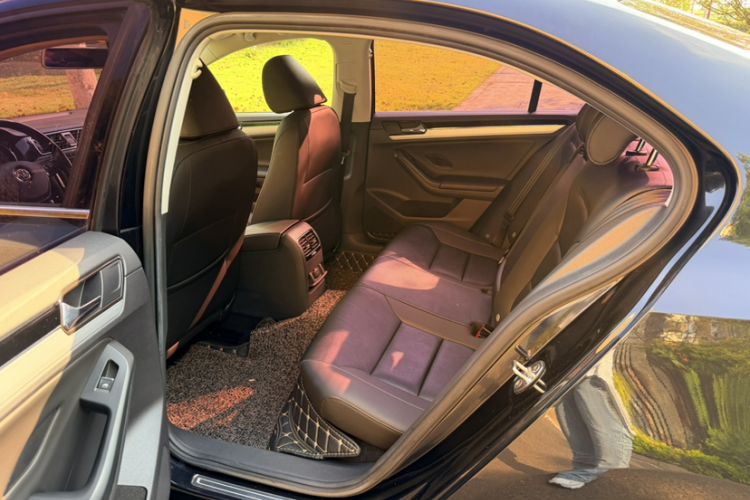 Used Volkswagen Sagitar 2018 280TSI DSG Ignite Edition Interior 2