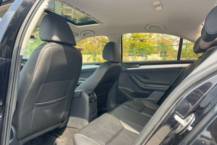 Used Volkswagen Sagitar 2018 280TSI DSG Ignite Edition Interior 4