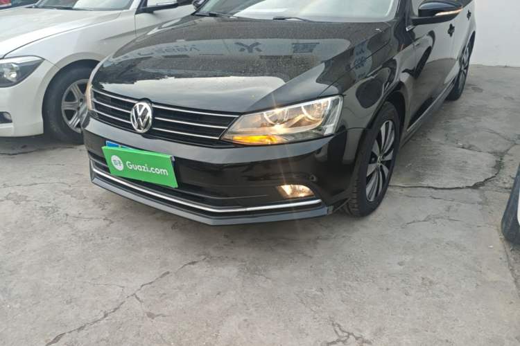 Used Volkswagen Sagitar 2018 1.6L Automatic Comfort Model Left Front Headlight