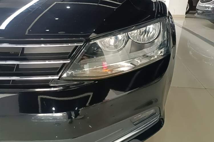 Used Volkswagen Sagitar 2018 1.6L Automatic Comfort Model Left Front Headlight