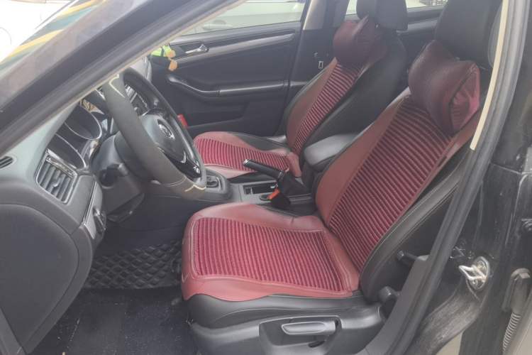 Used Volkswagen Sagitar 2018 180TSI DSG Prestige Edition Left Front Seat