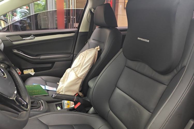 Used Volkswagen Sagitar 2018 280TSI DSG Ignite Edition Left Front Seat