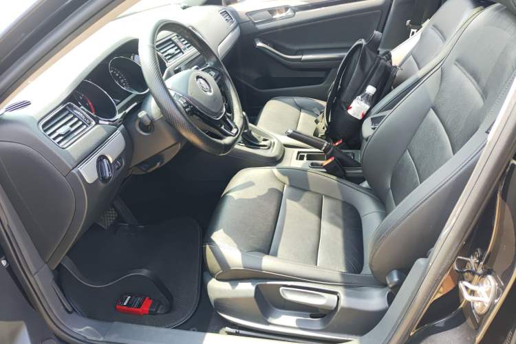Used Volkswagen Sagitar 2018 280TSI DSG Ignite Edition Left Front Seat