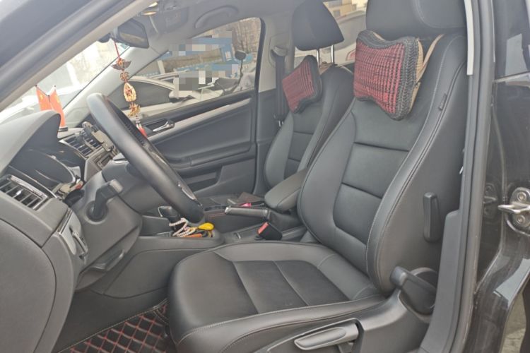 Used Volkswagen Sagitar 2018 1.6L Automatic Comfort Model Left Front Seat