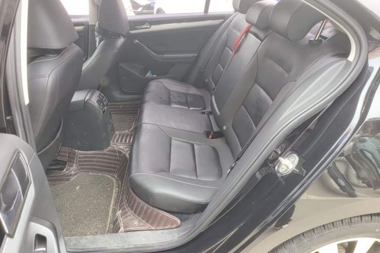 Used Volkswagen Sagitar 2018 1.6L Automatic Comfort Model Left Rear Seat
