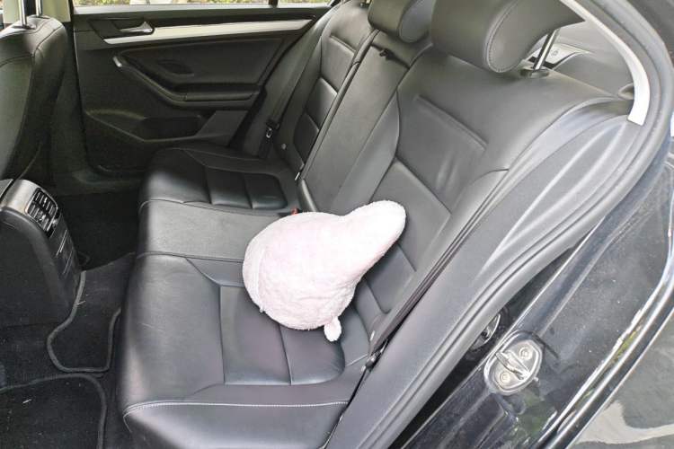 Used Volkswagen Sagitar 2018 280TSI DSG Comfort Model Left Rear Seat