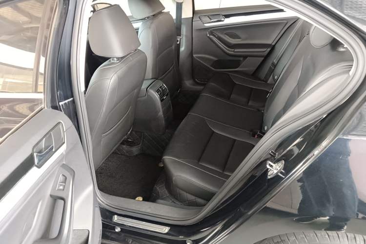 Used Volkswagen Sagitar 2018 280TSI DSG Comfort Model Left Rear Seat