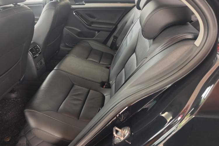 Used Volkswagen Sagitar 2018 1.6L Automatic Comfort Model Left Rear Seat