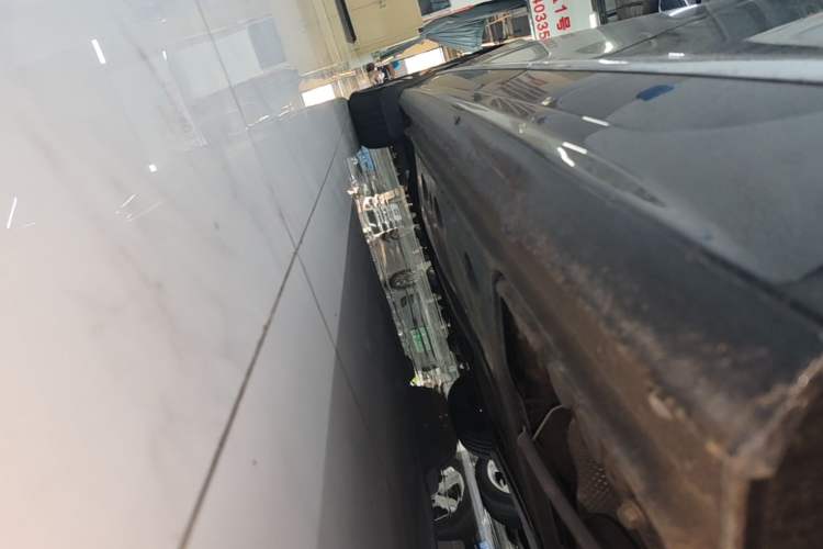 Used Volkswagen Sagitar 2018 1.6L Automatic Comfort Model Left Side Sill