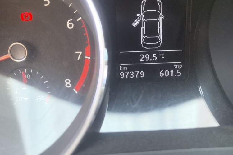 Used Volkswagen Sagitar 2018 180TSI DSG Prestige Edition Odometer Close Up