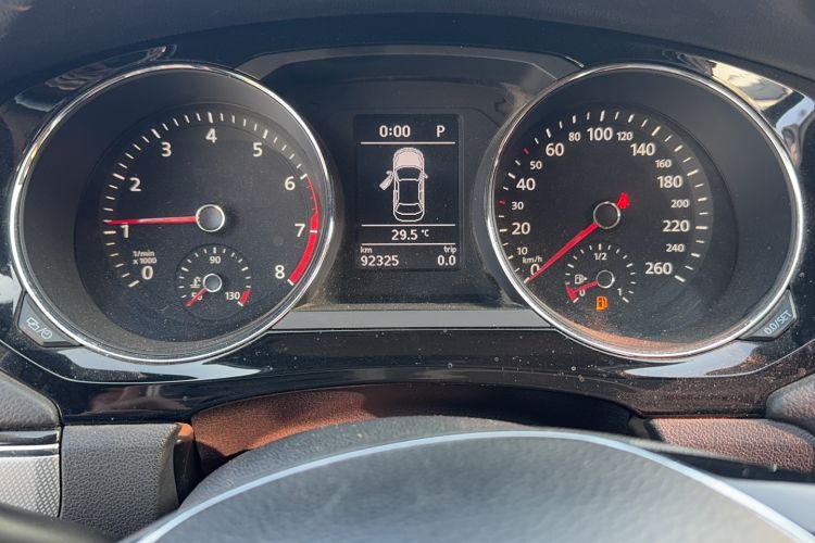 Used Volkswagen Sagitar 2018 280TSI DSG Comfort Model Odometer Close Up