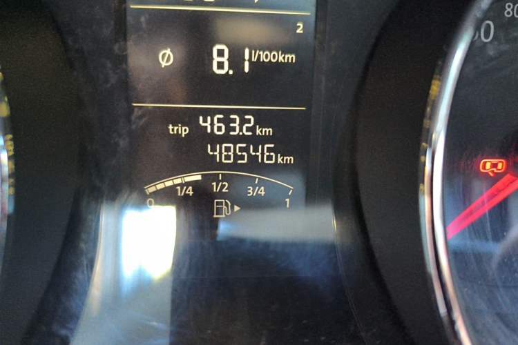 Used Volkswagen Sagitar 2018 1.6L Automatic Comfort Model Odometer Close Up