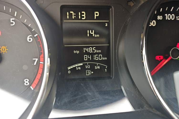 Used Volkswagen Sagitar 2018 1.6L Automatic Comfort Model Odometer Close Up