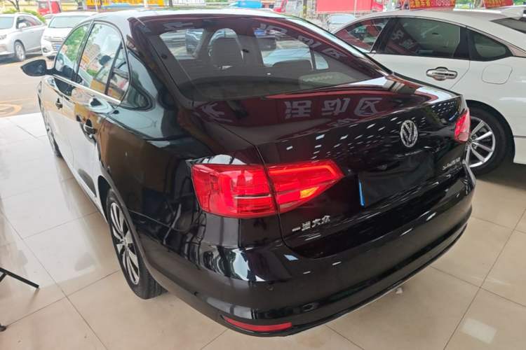 Used Volkswagen Sagitar 2018 1.6L Automatic Comfort Model Rear Left 45 Deg