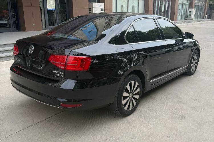 Used Volkswagen Sagitar 2018 280TSI DSG Comfort Model Rear Right 45 Deg