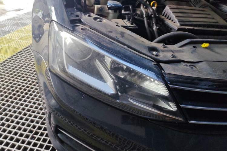 Used Volkswagen Sagitar 2018 280TSI DSG Ignite Edition Right Front Headlight