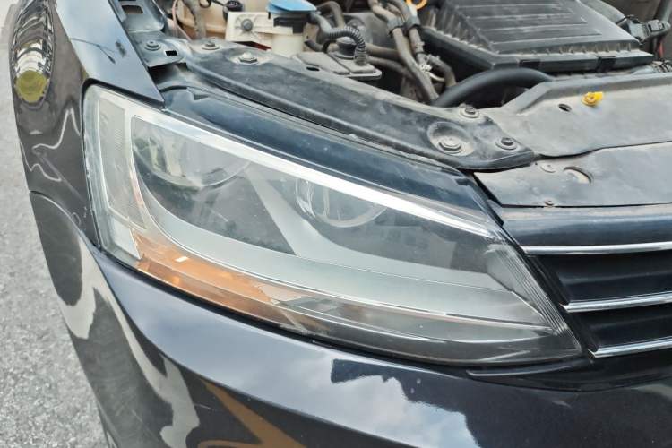 Used Volkswagen Sagitar 2018 180TSI DSG Prestige Edition Right Front Headlight