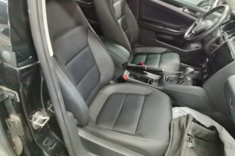 Used Volkswagen Sagitar 2018 280TSI DSG Comfort Model Right Front Seat