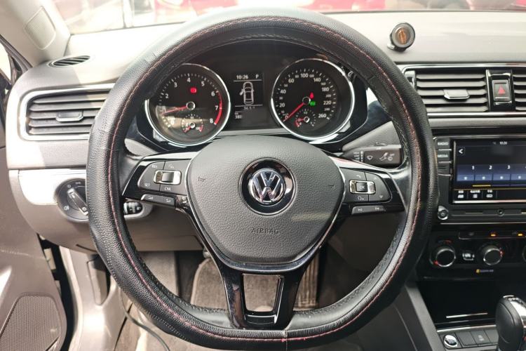 Used Volkswagen Sagitar 2018 280TSI DSG Ignite Edition Steering Wheel
