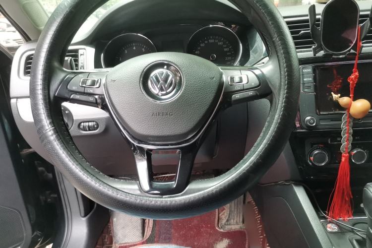 Used Volkswagen Sagitar 2018 1.6L Automatic Comfort Model Steering Wheel