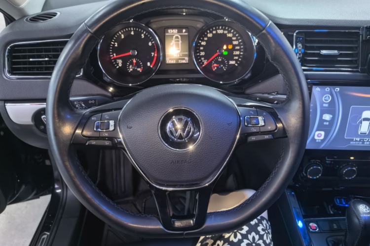 Used Volkswagen Sagitar 2018 280TSI DSG Ignite Edition Steering Wheel