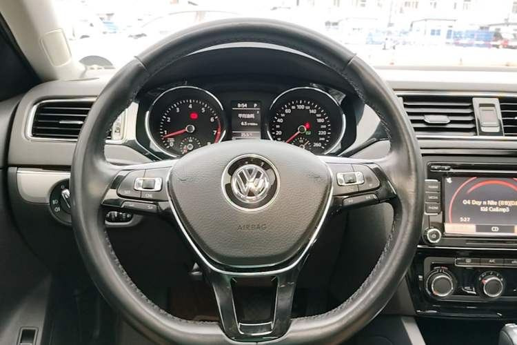 Used Volkswagen Sagitar 2018 280TSI DSG Comfort Model Steering Wheel