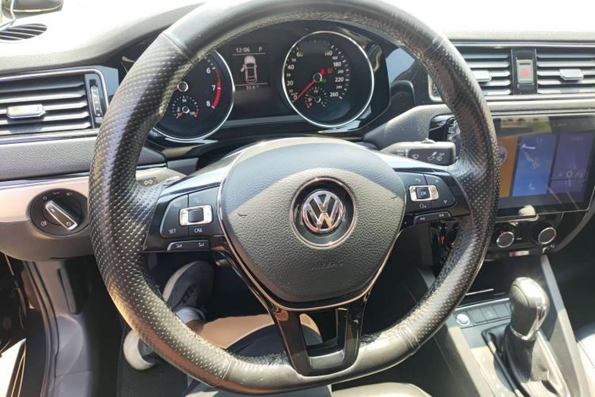 Used Volkswagen Sagitar 2018 280TSI DSG Ignite Edition Steering Wheel