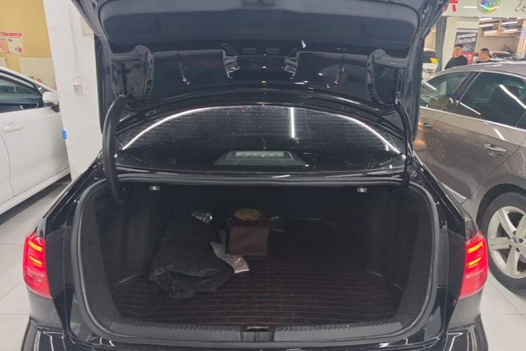 Used Volkswagen Sagitar 2018 1.6L Automatic Comfort Model Trunk