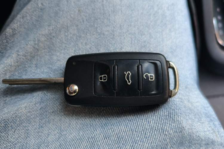 Used Volkswagen Sagitar 2018 1.6L Automatic Comfort Model Vehicle Key