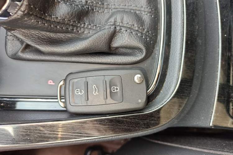Used Volkswagen Sagitar 2018 1.6L Automatic Comfort Model Vehicle Key
