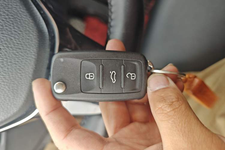 Used Volkswagen Sagitar 2018 1.6L Automatic Comfort Model Vehicle Key