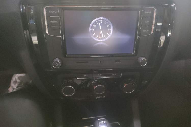 Used Volkswagen Sagitar 2018 280TSI DSG Ignite Edition Audio And AC Panel