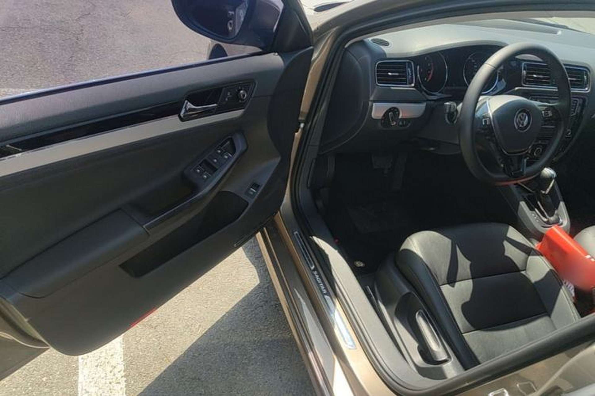Used Volkswagen Sagitar 2018 1.6L Automatic Comfort Model Driver Seat