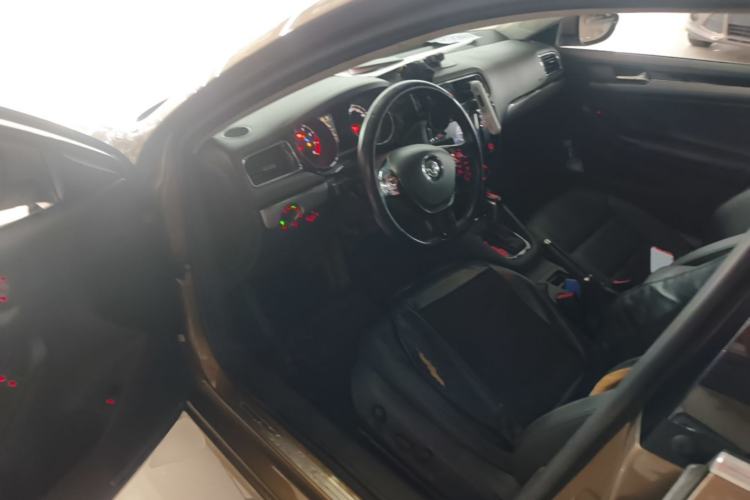 Used Volkswagen Sagitar 2018 1.6L Automatic Comfort Model Driver Seat