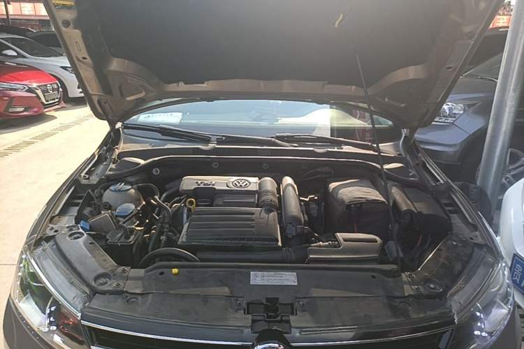 Used Volkswagen Sagitar 2018 280TSI DSG Comfort Model Engine Bay