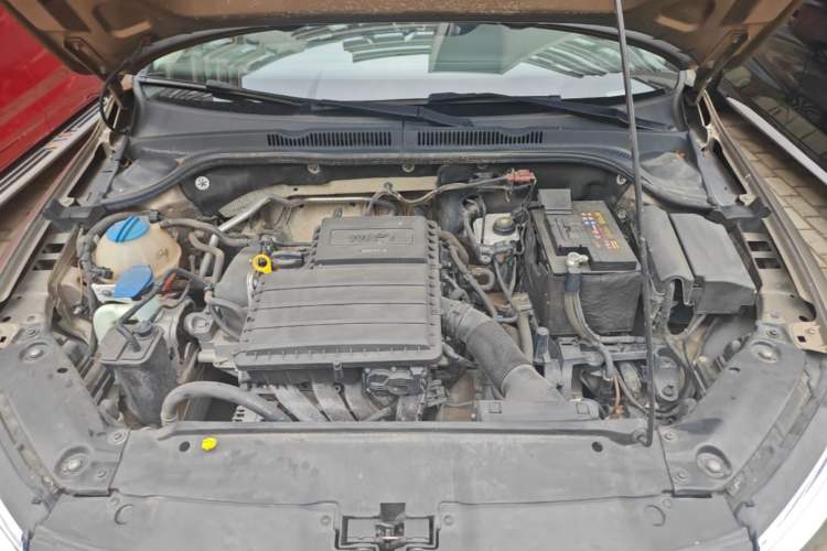 Used Volkswagen Sagitar 2018 1.6L Automatic Comfort Model Engine Bay