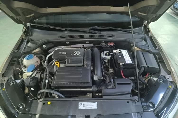 Used Volkswagen Sagitar 2018 280TSI DSG Ignite Edition Engine Bay