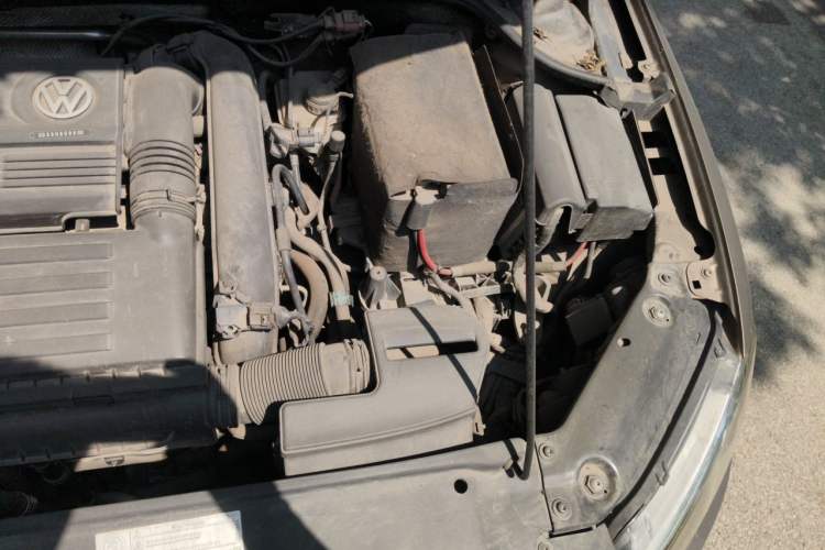 Used Volkswagen Sagitar 2018 280TSI DSG Comfort Model Engine Bay Left