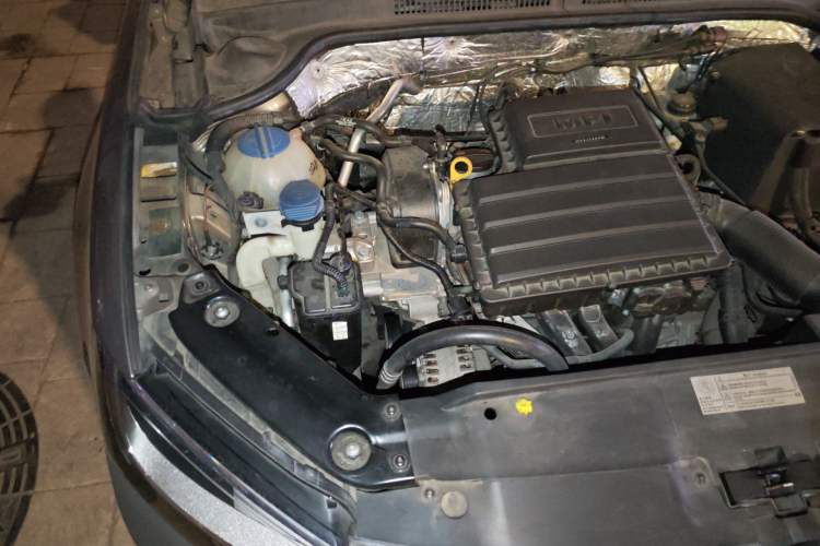 Used Volkswagen Sagitar 2018 1.6L Automatic Comfort Model Engine Bay Right
