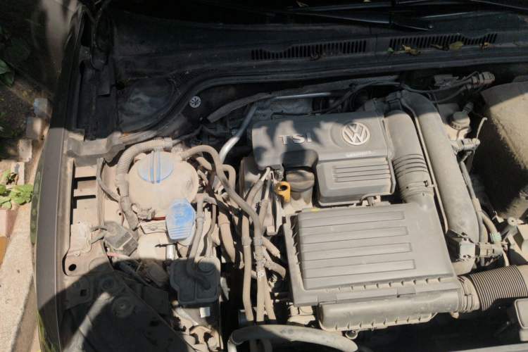 Used Volkswagen Sagitar 2018 280TSI DSG Comfort Model Engine Bay Right
