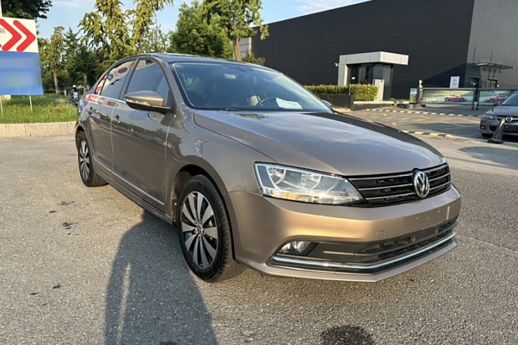 Used Volkswagen Sagitar 2018 1.6L Automatic Comfort Model Exterior 2