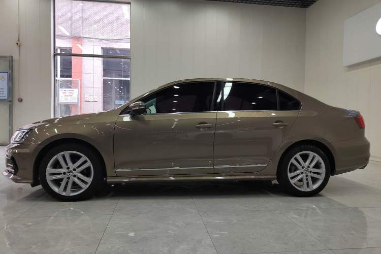 Used Volkswagen Sagitar 2018 280TSI DSG Ignite Edition Exterior 2