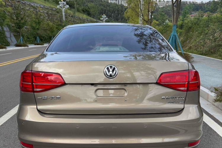 Used Volkswagen Sagitar 2018 280TSI DSG Comfort Model Exterior 3