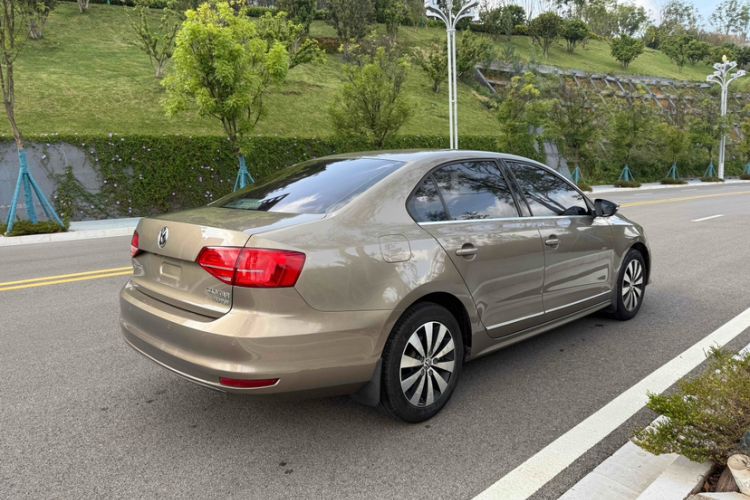Used Volkswagen Sagitar 2018 280TSI DSG Comfort Model Exterior 4