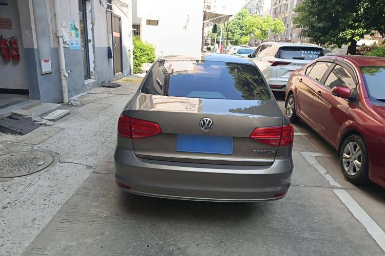 Used Volkswagen Sagitar 2018 1.6L Automatic Comfort Model Exterior 4