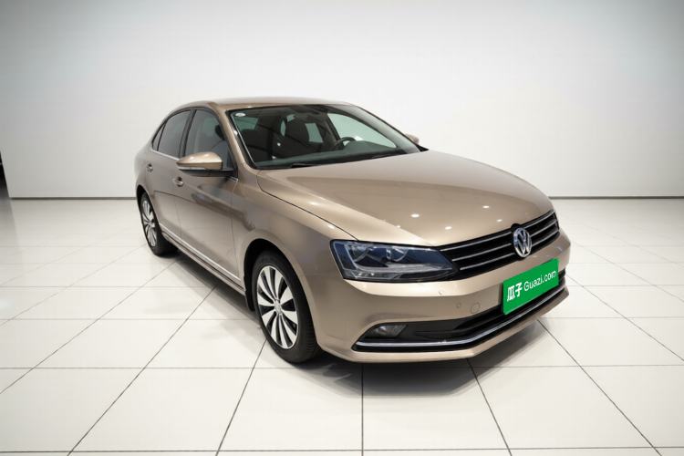 Used Volkswagen Sagitar 2018 1.6L Automatic Comfort Model Front Right 45 Deg